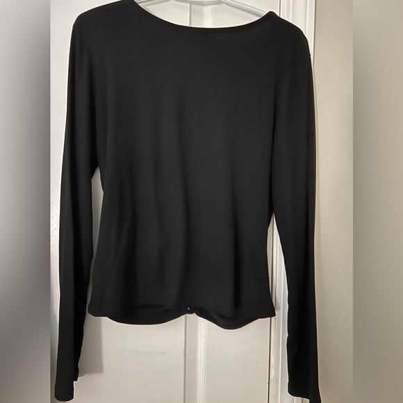 Black top - Picture 2 of 2